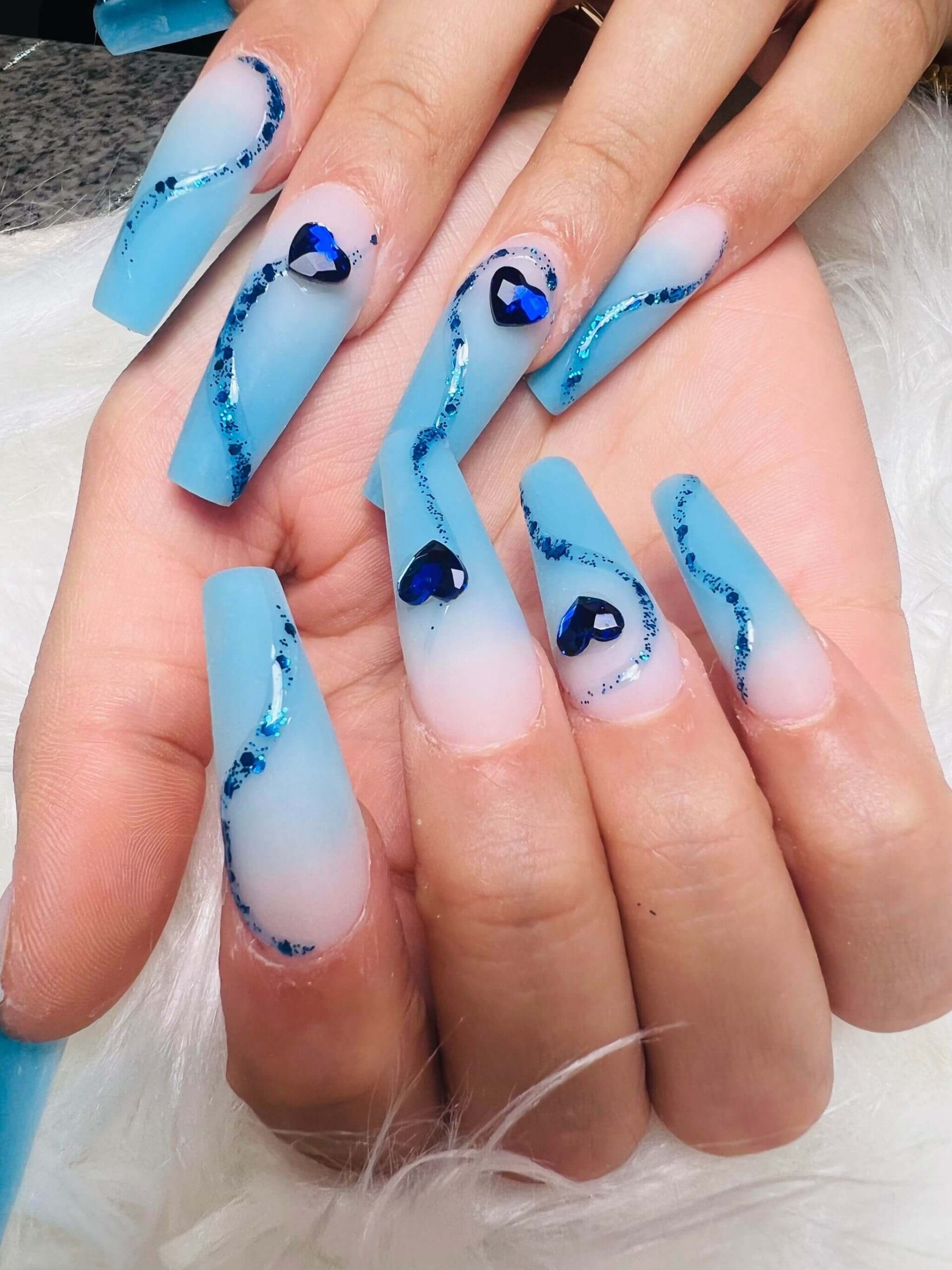 MV Nails nail design gallery